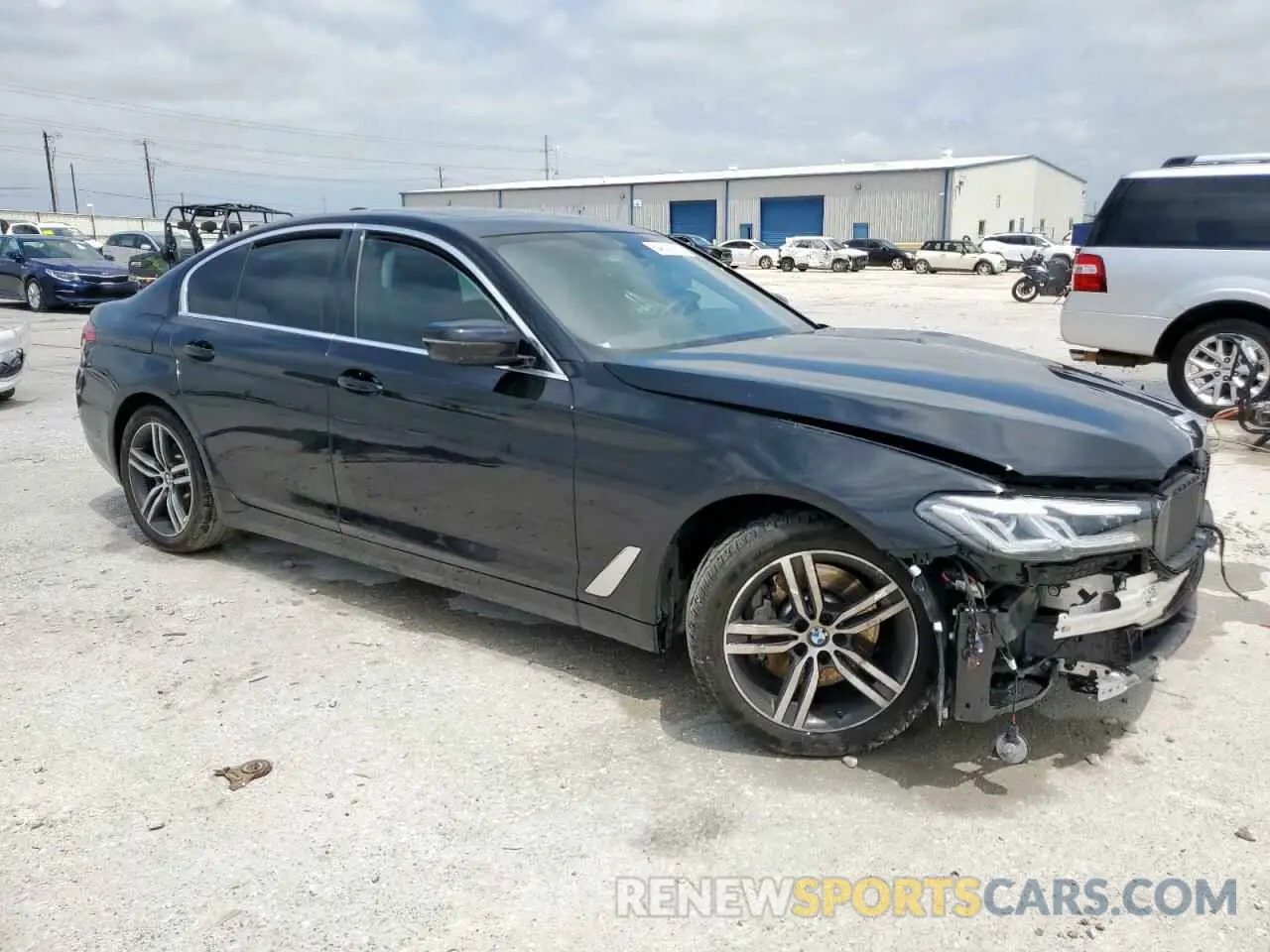 4 Photograph of a damaged car WBA53BH09MWX00757 BMW 5 SERIES 2021