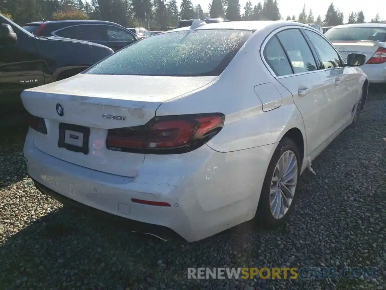 4 Photograph of a damaged car WBA53BH09MWX18708 BMW 5 SERIES 2021