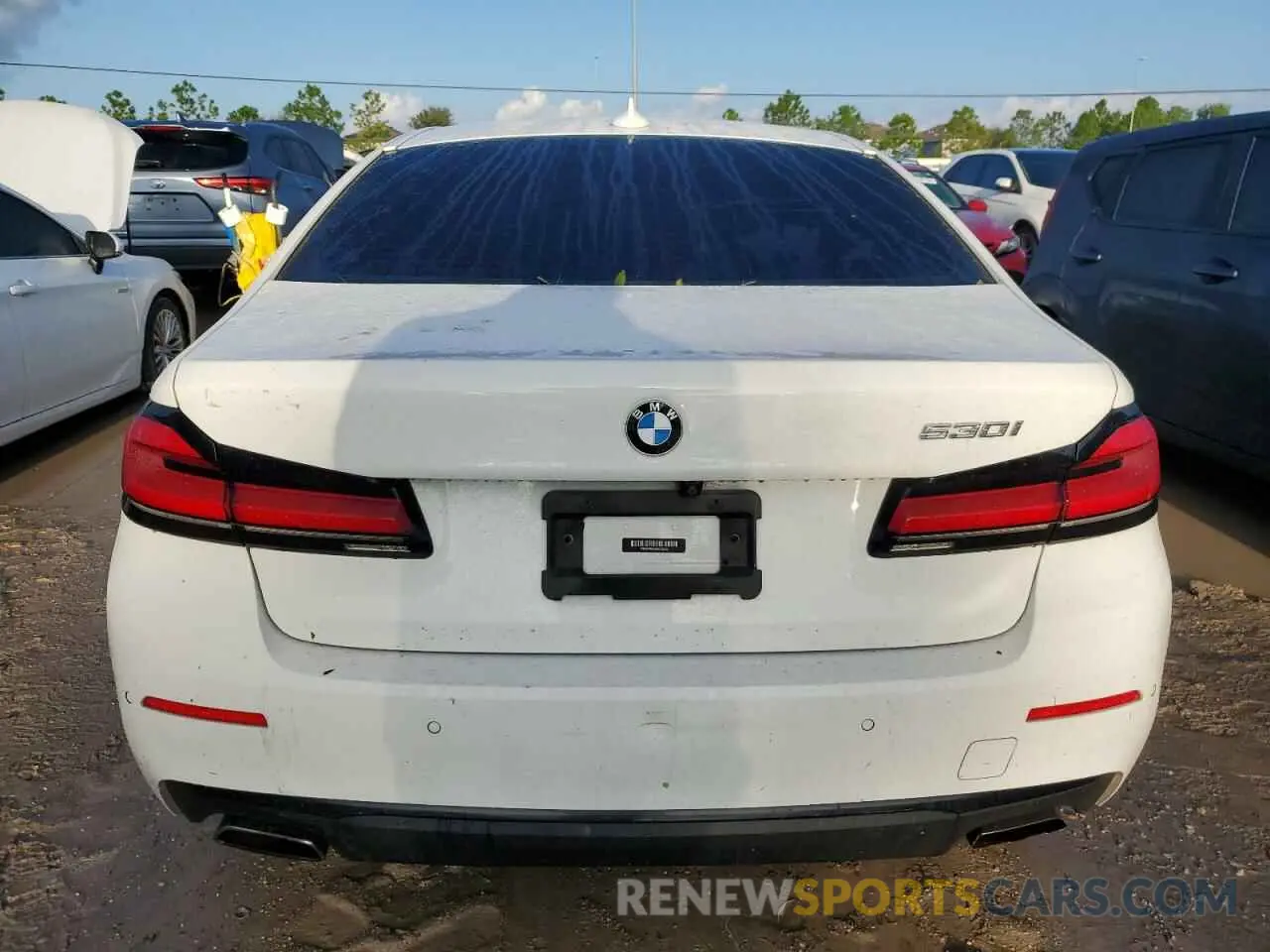 6 Photograph of a damaged car WBA53BH0XMCF08302 BMW 5 SERIES 2021