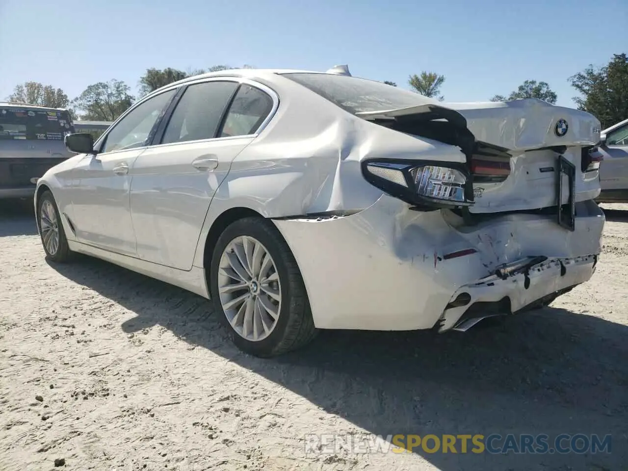 2 Photograph of a damaged car WBA53BH0XMWW97741 BMW 5 SERIES 2021
