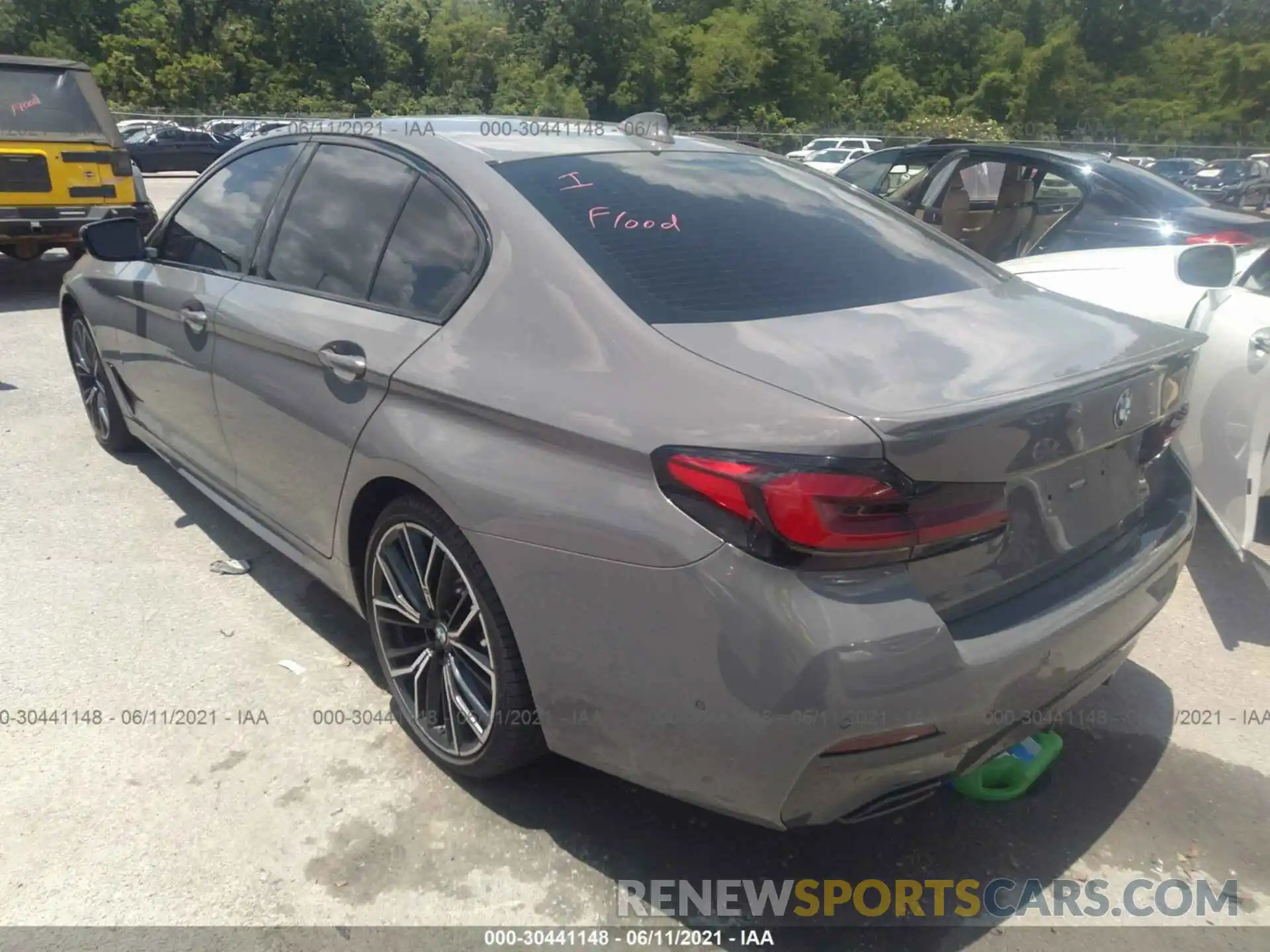 3 Photograph of a damaged car WBA53BJ00MWX08885 BMW 5 SERIES 2021