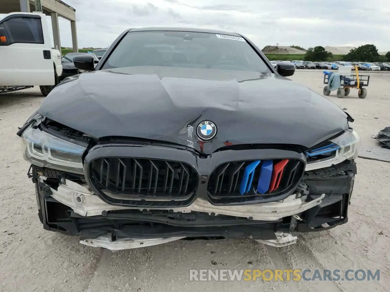 5 Photograph of a damaged car WBA53BJ02MCG07383 BMW 5 SERIES 2021