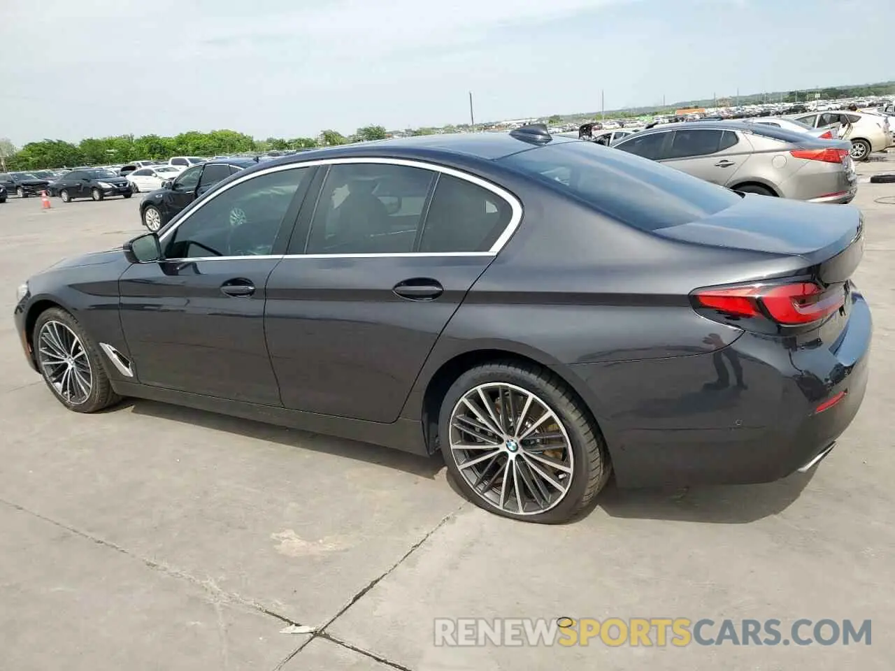2 Photograph of a damaged car WBA53BJ05MWX21583 BMW 5 SERIES 2021