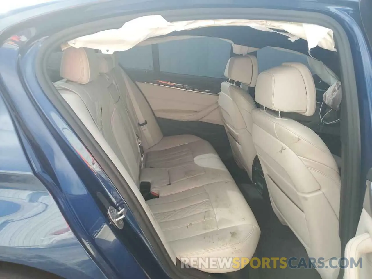 10 Photograph of a damaged car WBA53BJ09MCF41902 BMW 5 SERIES 2021