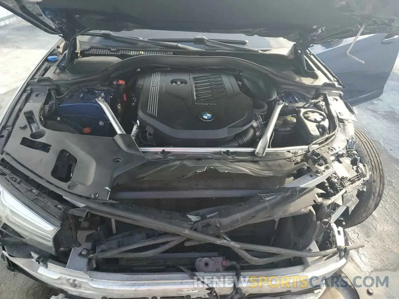 11 Photograph of a damaged car WBA53BJ09MCF41902 BMW 5 SERIES 2021