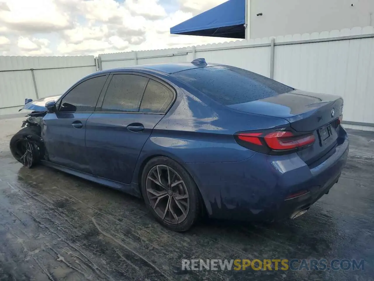 2 Photograph of a damaged car WBA53BJ09MCF41902 BMW 5 SERIES 2021