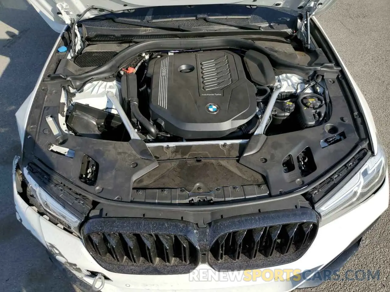 11 Photograph of a damaged car WBA73BJ04MCF06788 BMW 5 SERIES 2021