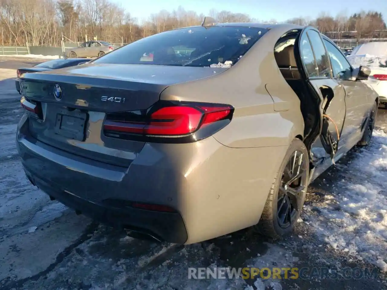 4 Photograph of a damaged car WBA73BJ04MCF37765 BMW 5 SERIES 2021