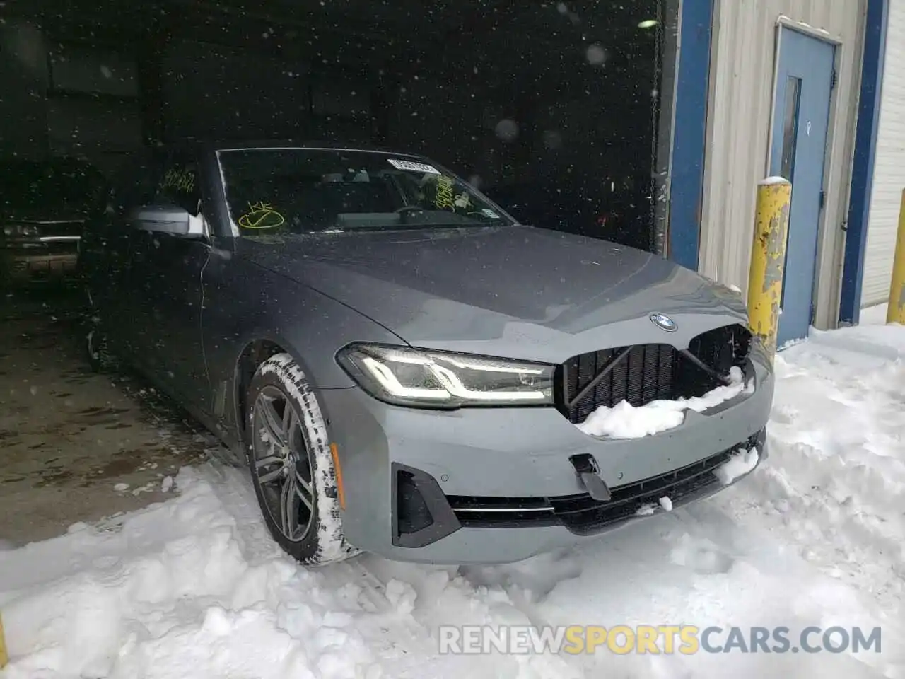 1 Photograph of a damaged car WBA73BJ09MCF43223 BMW 5 SERIES 2021