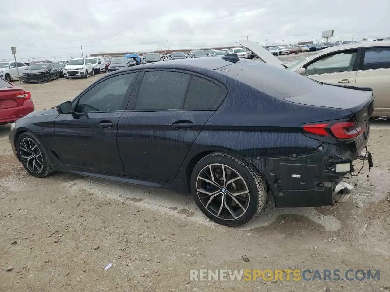 2 Photograph of a damaged car WBA73BJ09MCH01737 BMW 5 SERIES 2021