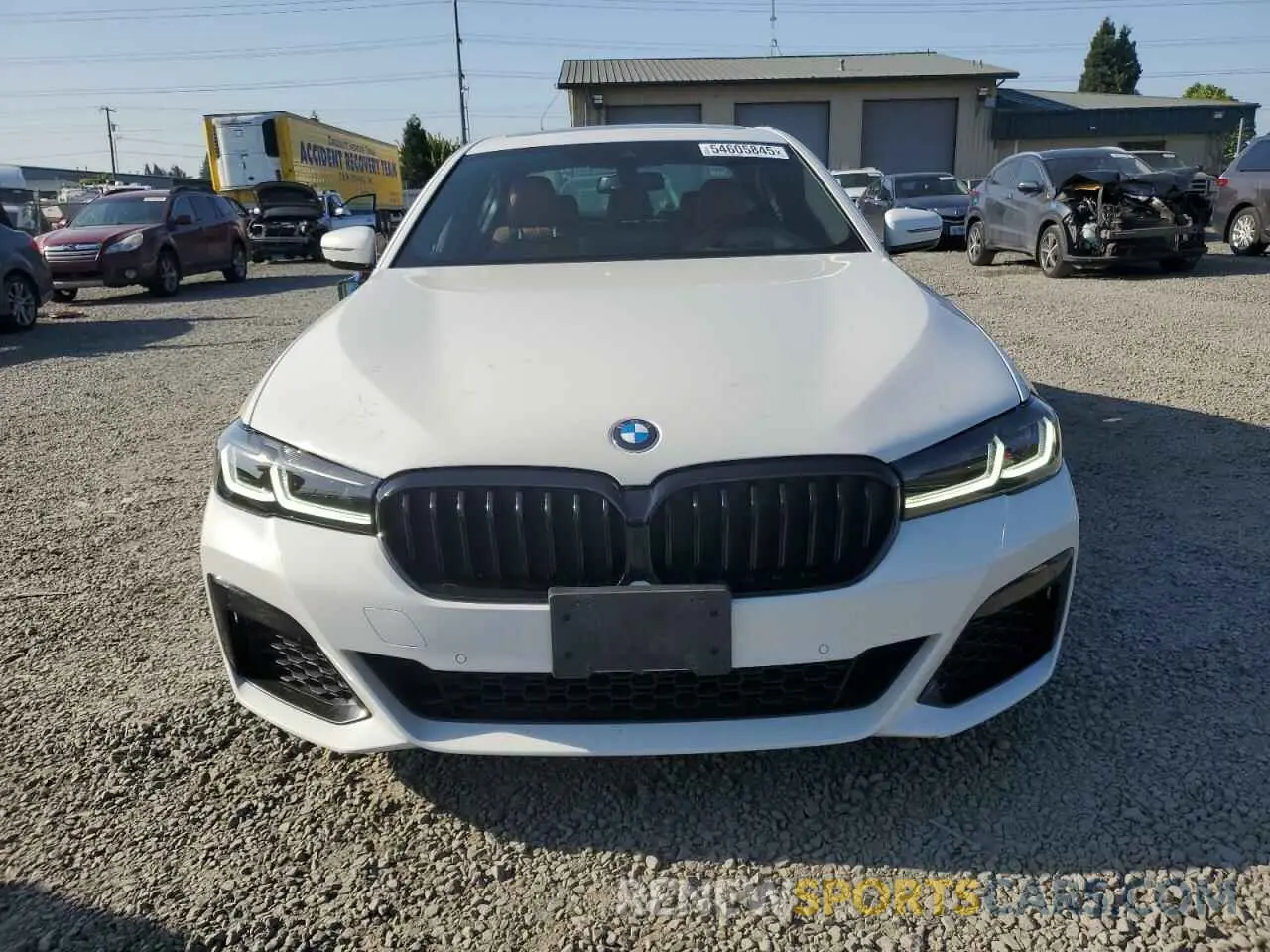 5 Photograph of a damaged car WBA13BJ00NCJ40607 BMW 5 SERIES 2022