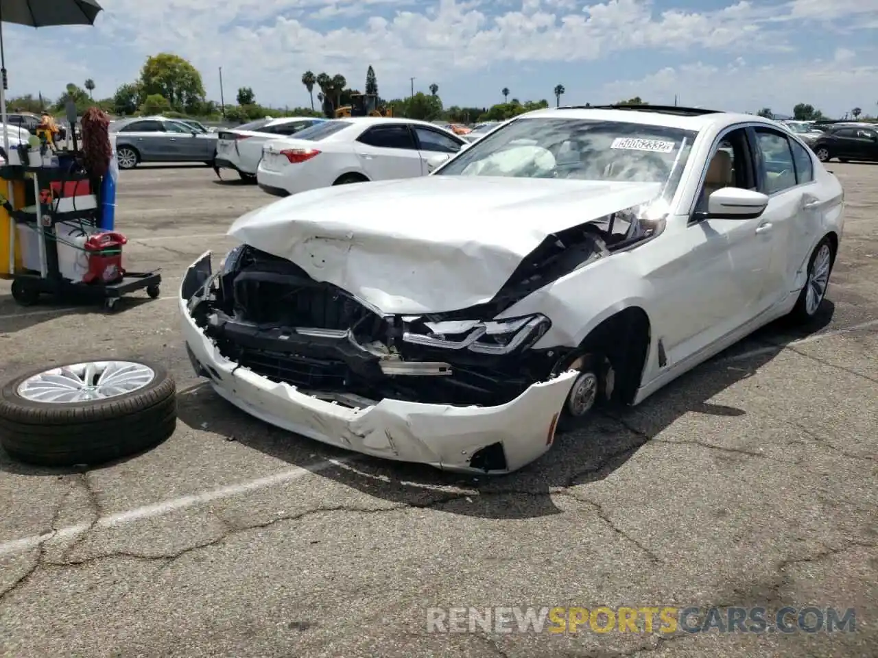 2 Photograph of a damaged car WBA13BJ02NCJ26594 BMW 5 SERIES 2022