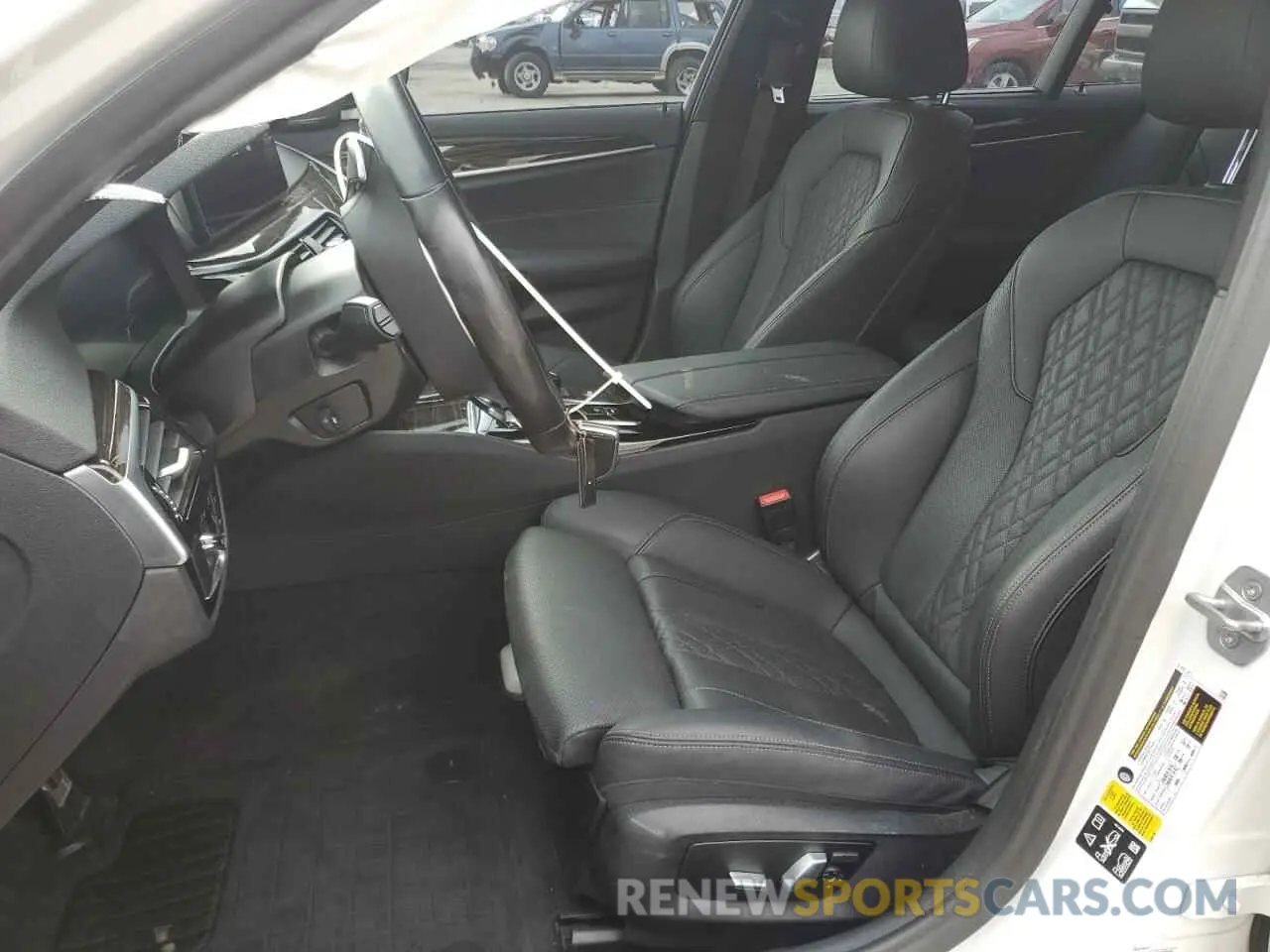 7 Photograph of a damaged car WBA13BJ07NCJ32357 BMW 5 SERIES 2022