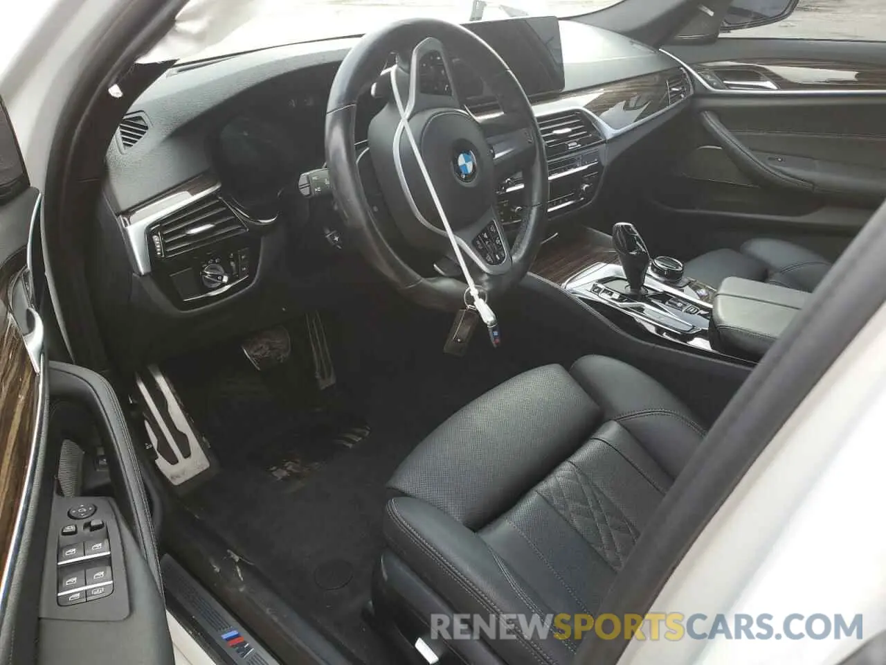 8 Photograph of a damaged car WBA13BJ07NCJ32357 BMW 5 SERIES 2022