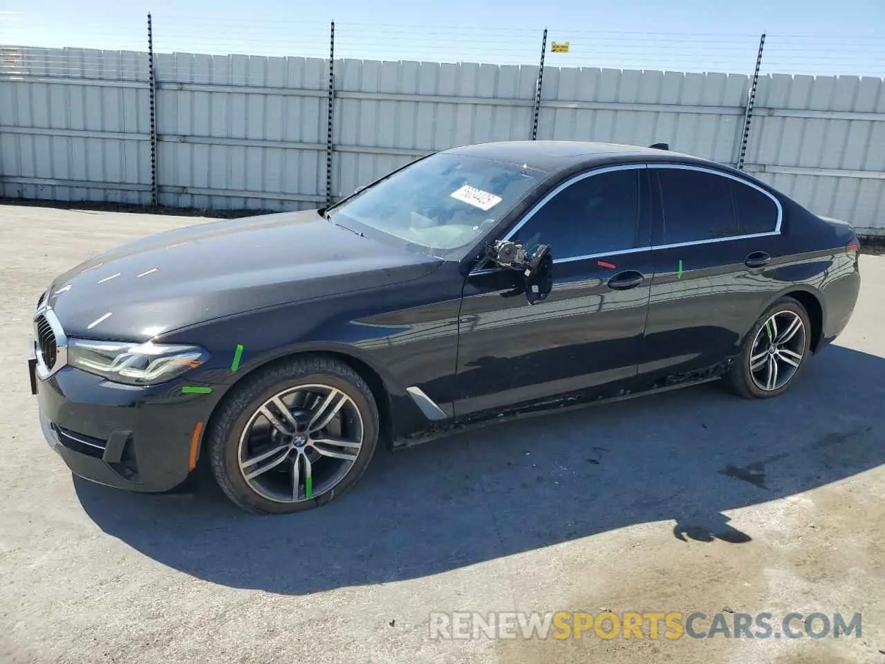 1 Photograph of a damaged car WBA13BJ09NCL02671 BMW 5 SERIES 2022