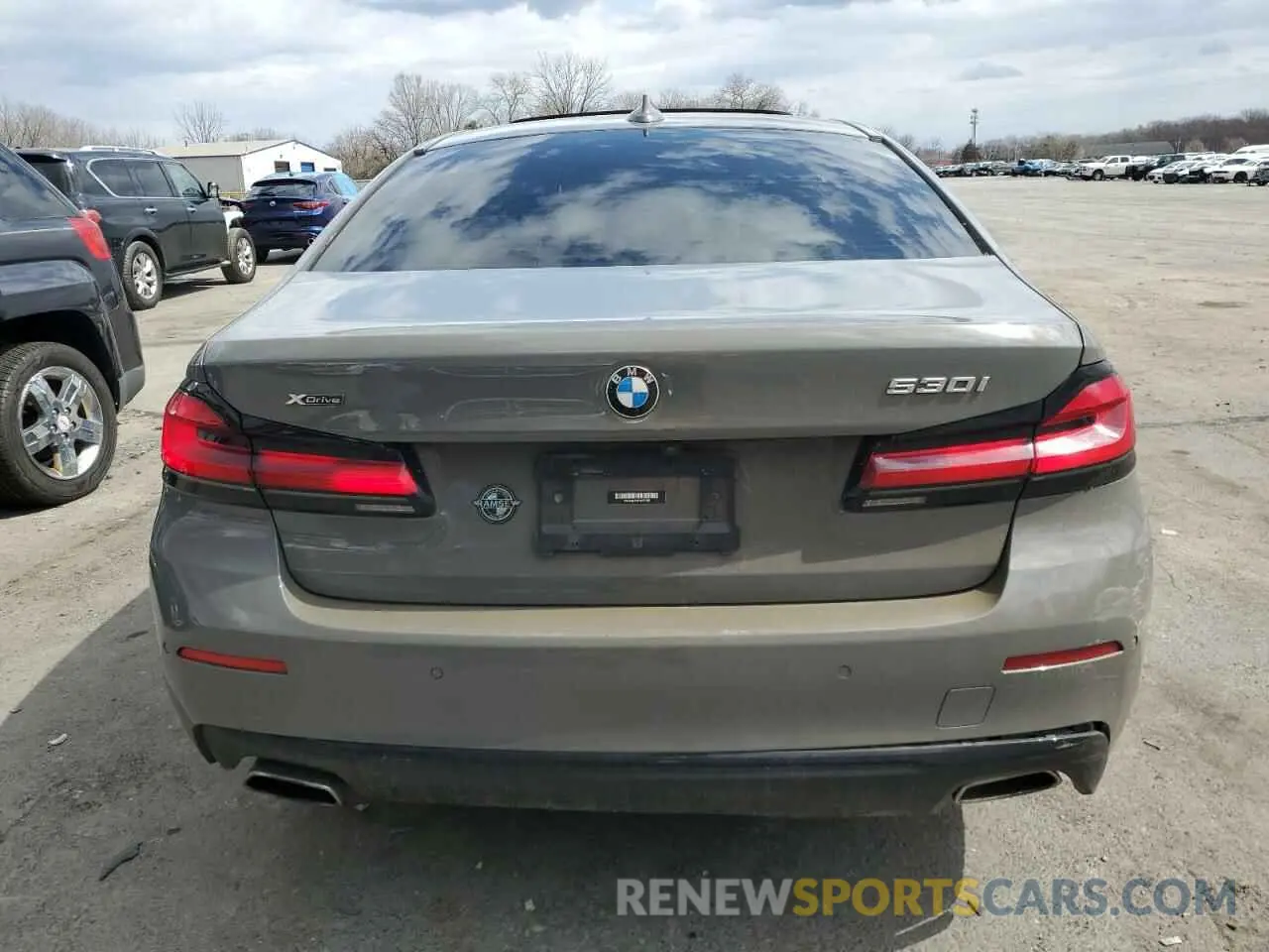 6 Photograph of a damaged car WBA13BJ0XNWX56782 BMW 5 SERIES 2022