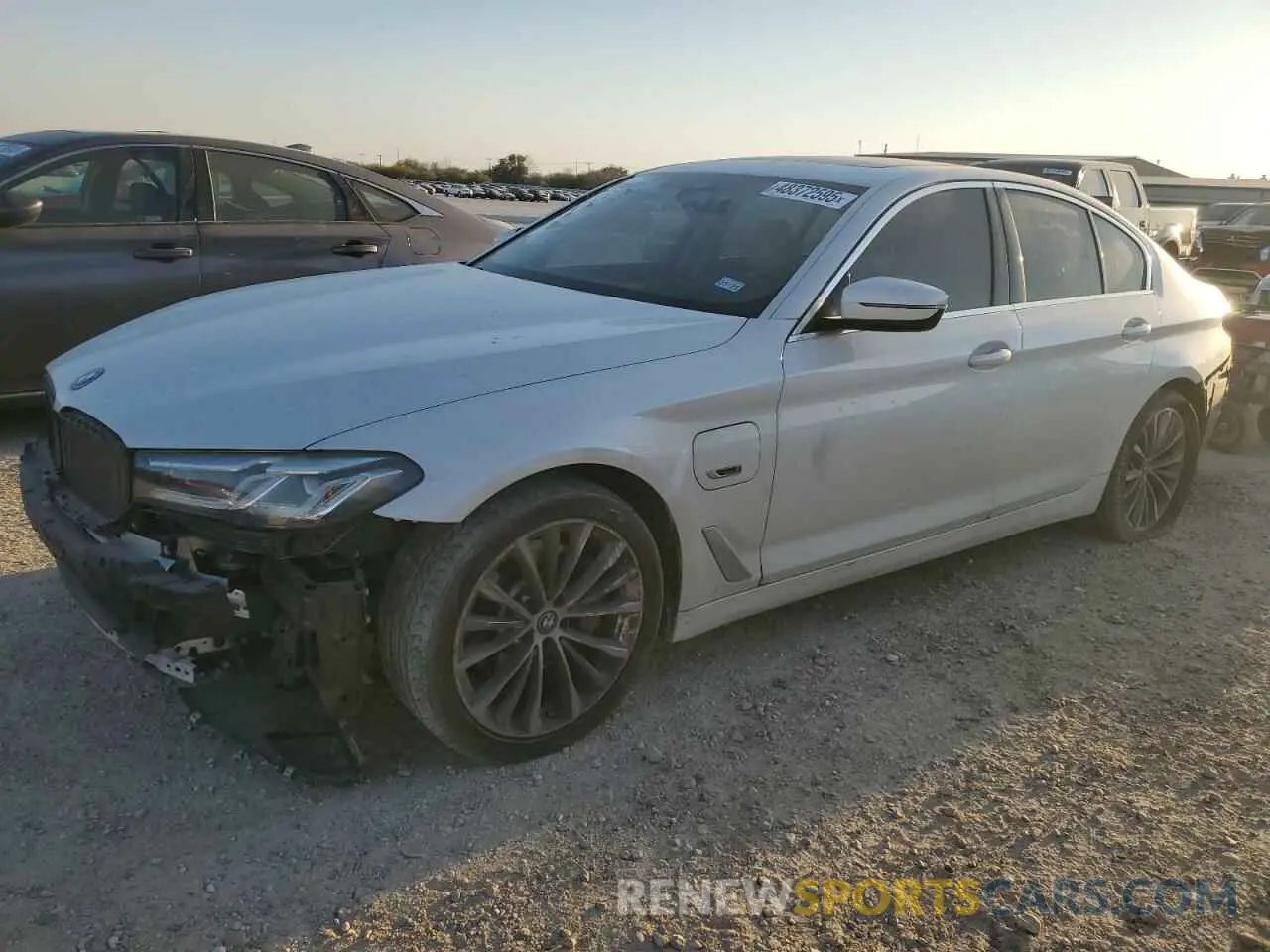 1 Photograph of a damaged car WBA33AG01NCK27460 BMW 5 SERIES 2022