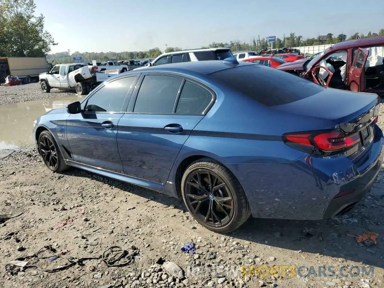 2 Photograph of a damaged car WBA33AG03NCJ96373 BMW 5 SERIES 2022