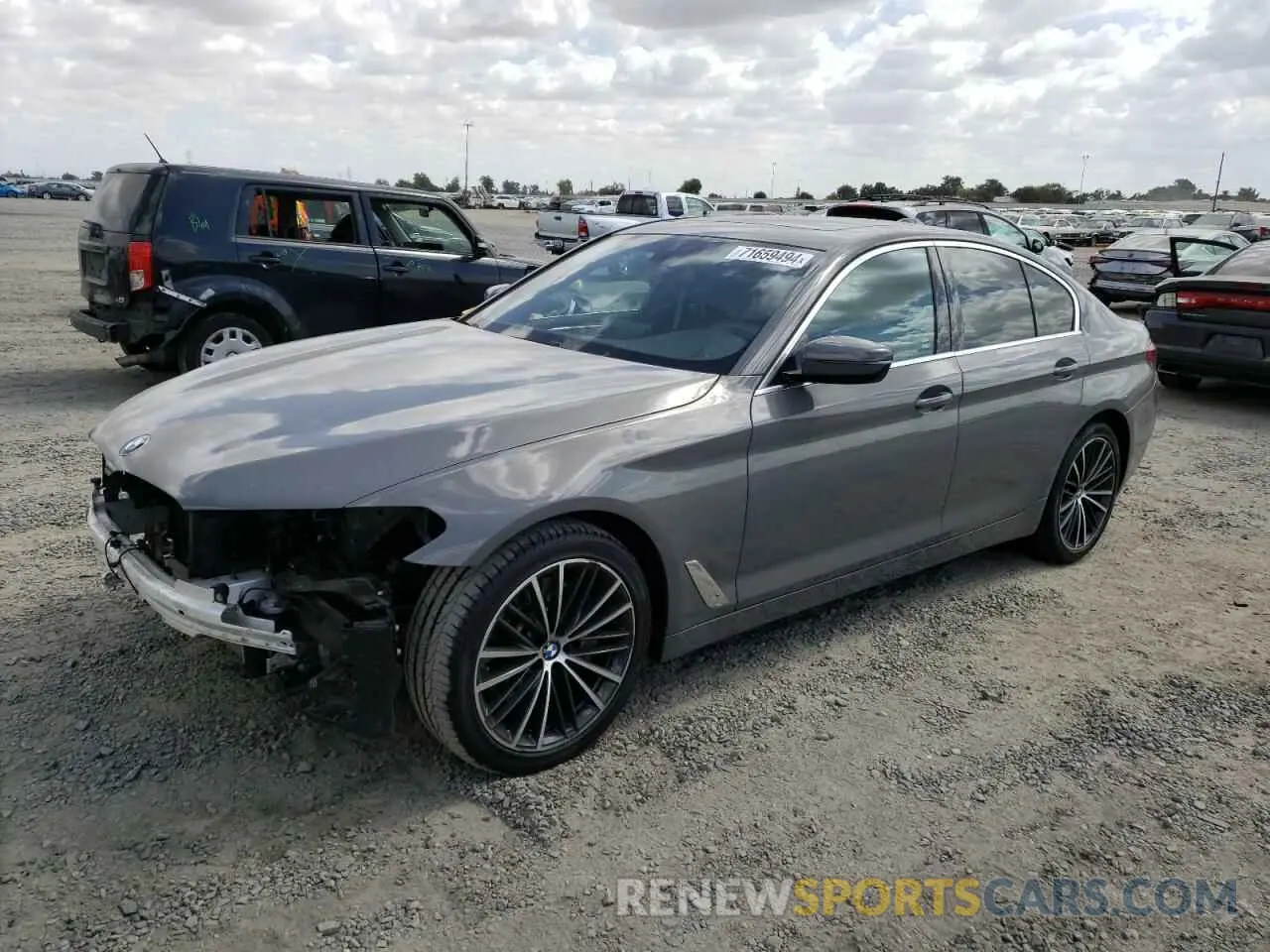 1 Photograph of a damaged car WBA53BH01NWX40915 BMW 5 SERIES 2022
