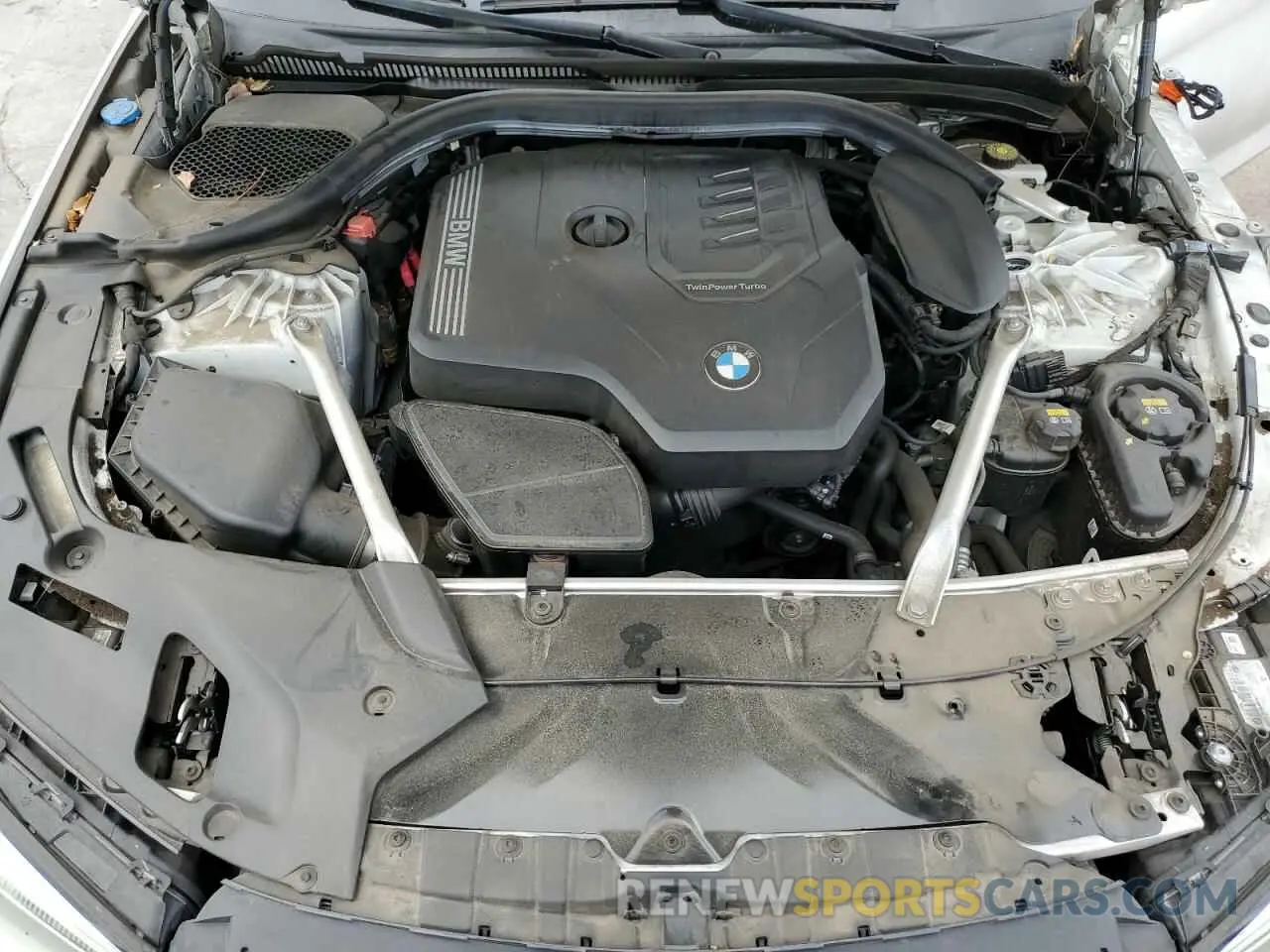 11 Photograph of a damaged car WBA53BH08NWX54925 BMW 5 SERIES 2022