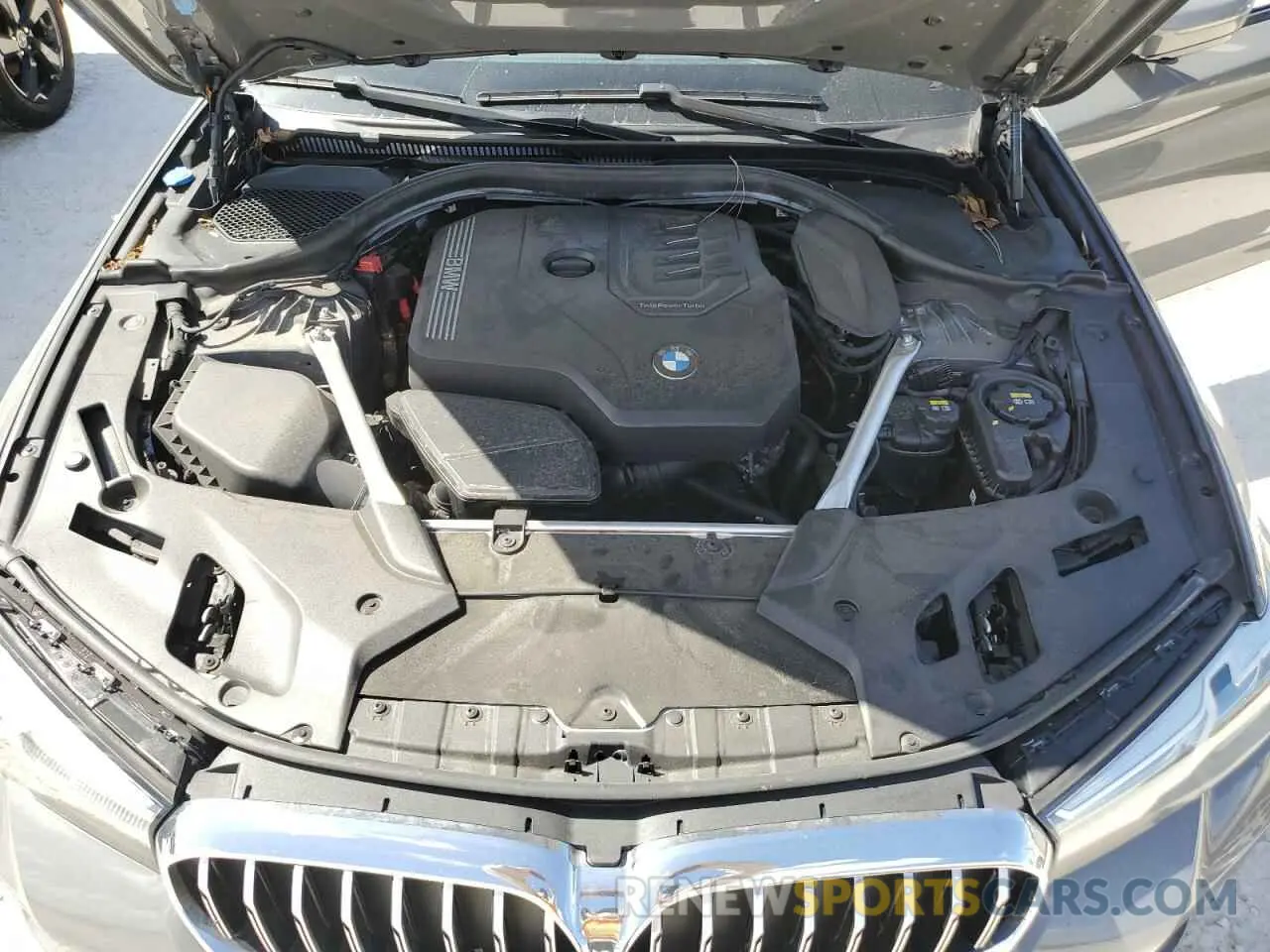 12 Photograph of a damaged car WBA53BH09NWX53024 BMW 5 SERIES 2022