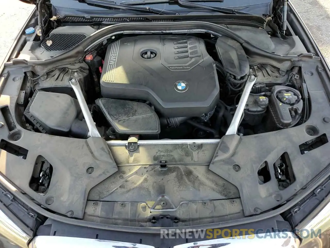 12 Photograph of a damaged car WBA53BH0XNWX38371 BMW 5 SERIES 2022