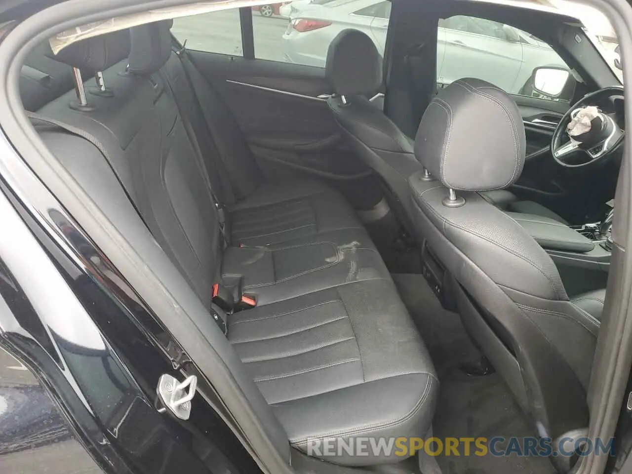 10 Photograph of a damaged car WBA53BJ02NWX48578 BMW 5 SERIES 2022
