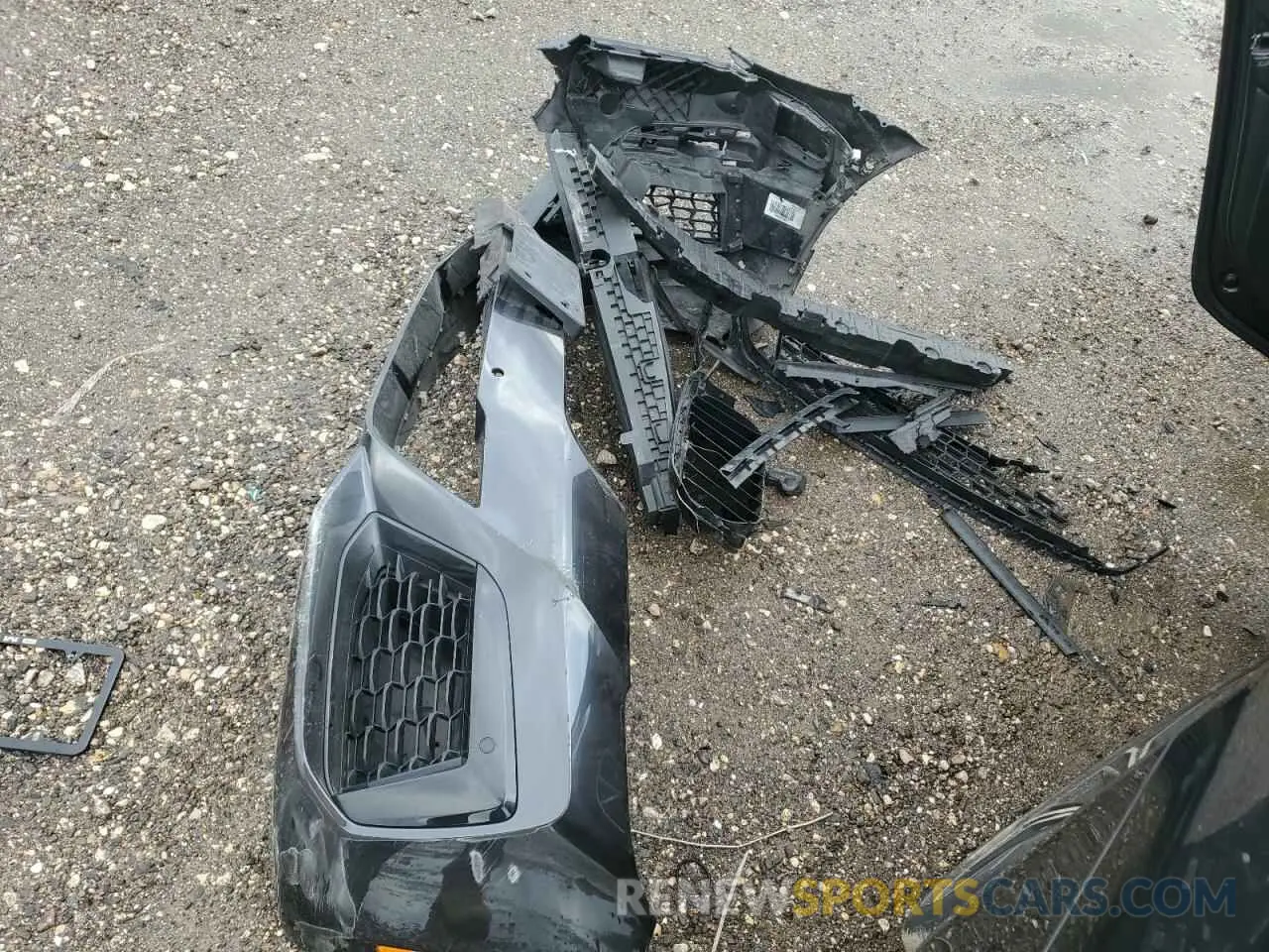 12 Photograph of a damaged car WBA53BJ07NCH68037 BMW 5 SERIES 2022