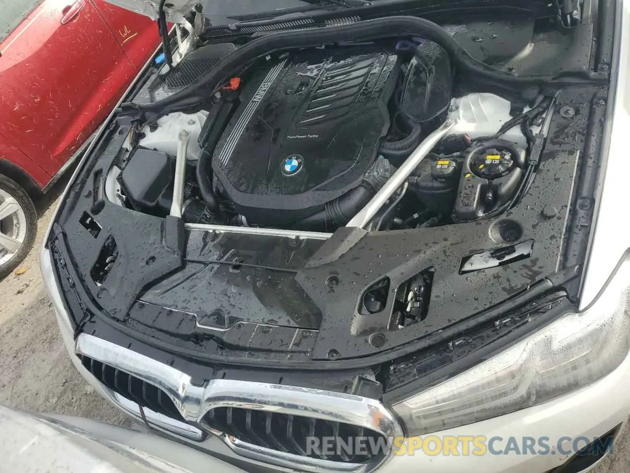 11 Photograph of a damaged car WBA73BJ06NWX46440 BMW 5 SERIES 2022