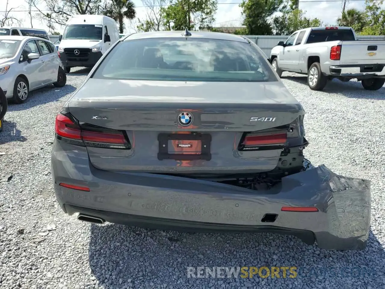 6 Photograph of a damaged car WBA73BJ08NWX48450 BMW 5 SERIES 2022