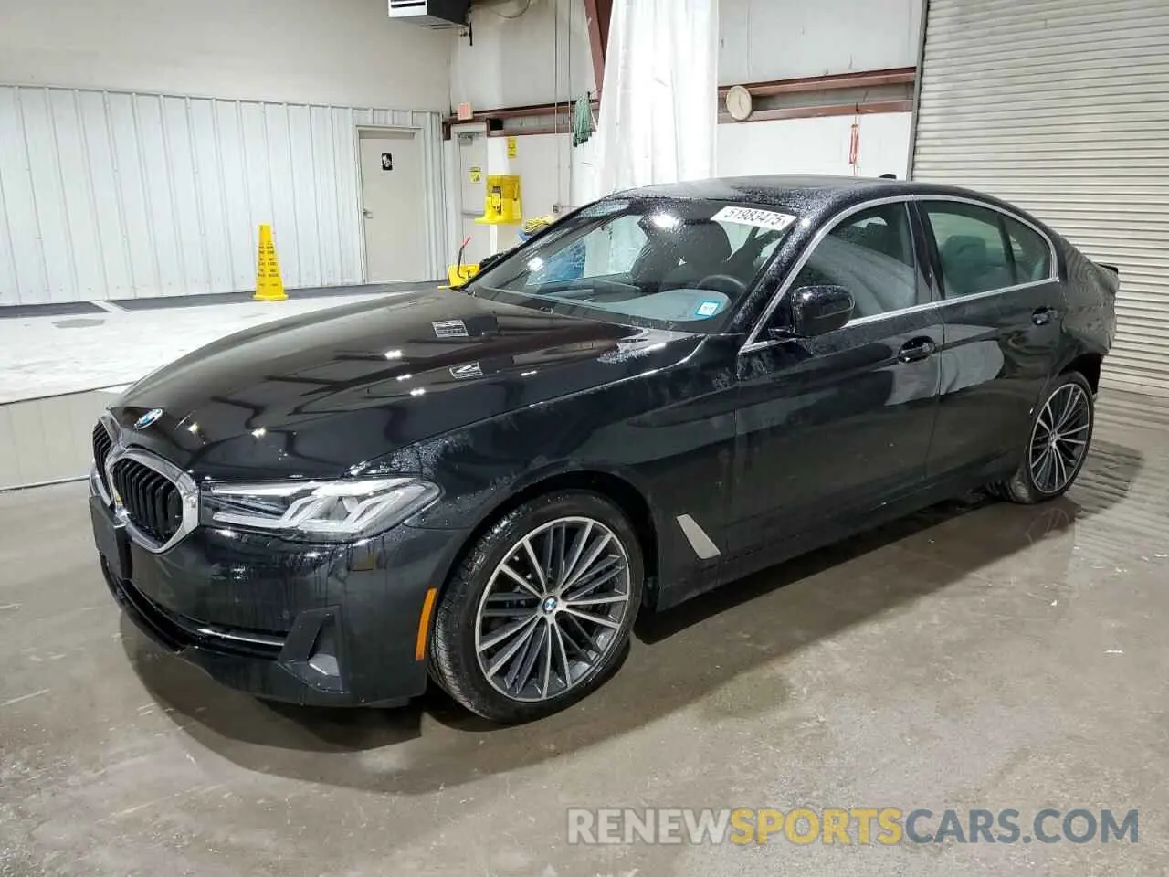 1 Photograph of a damaged car WBA73BJ08NWX56967 BMW 5 SERIES 2022