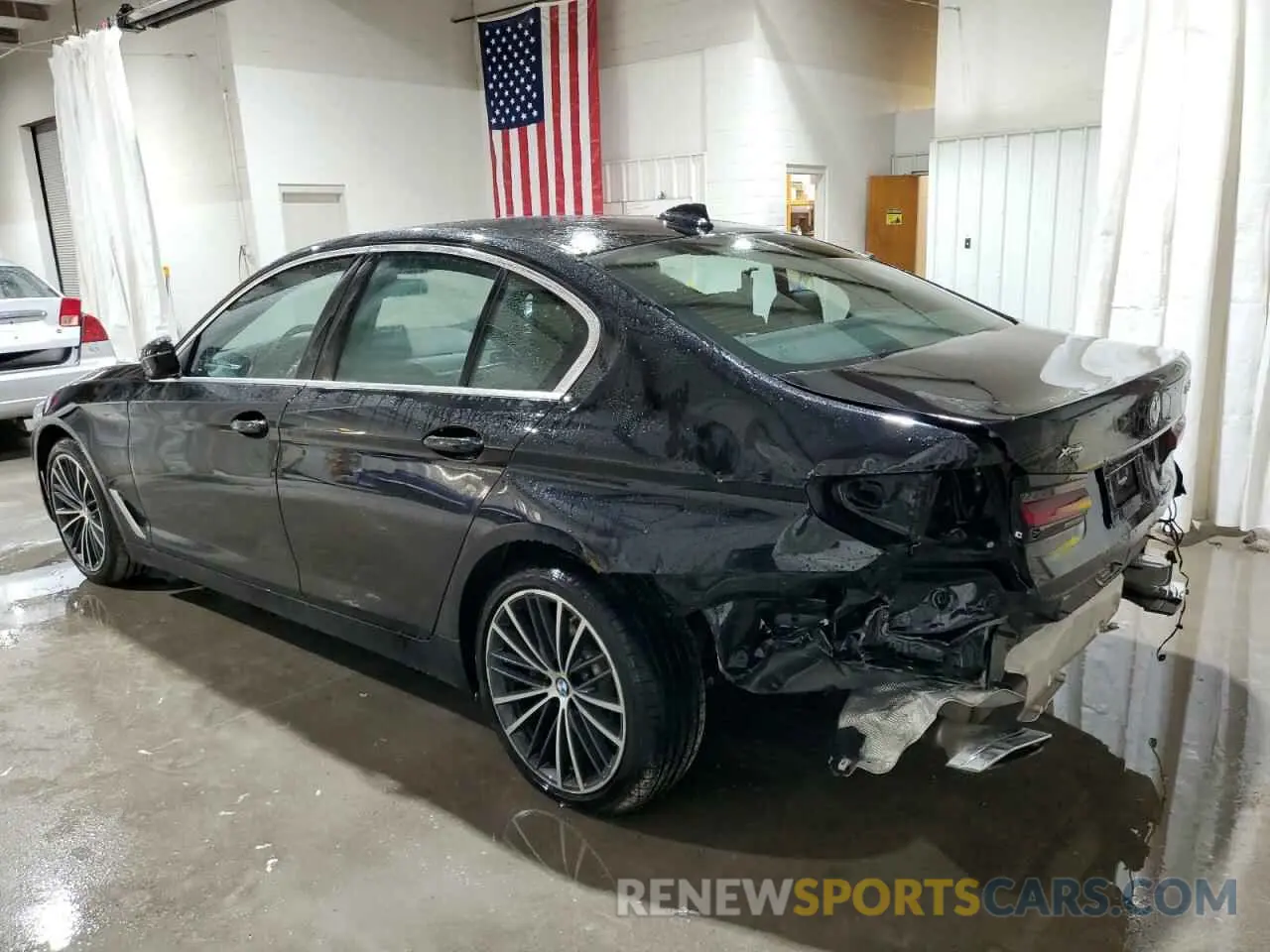 2 Photograph of a damaged car WBA73BJ08NWX56967 BMW 5 SERIES 2022
