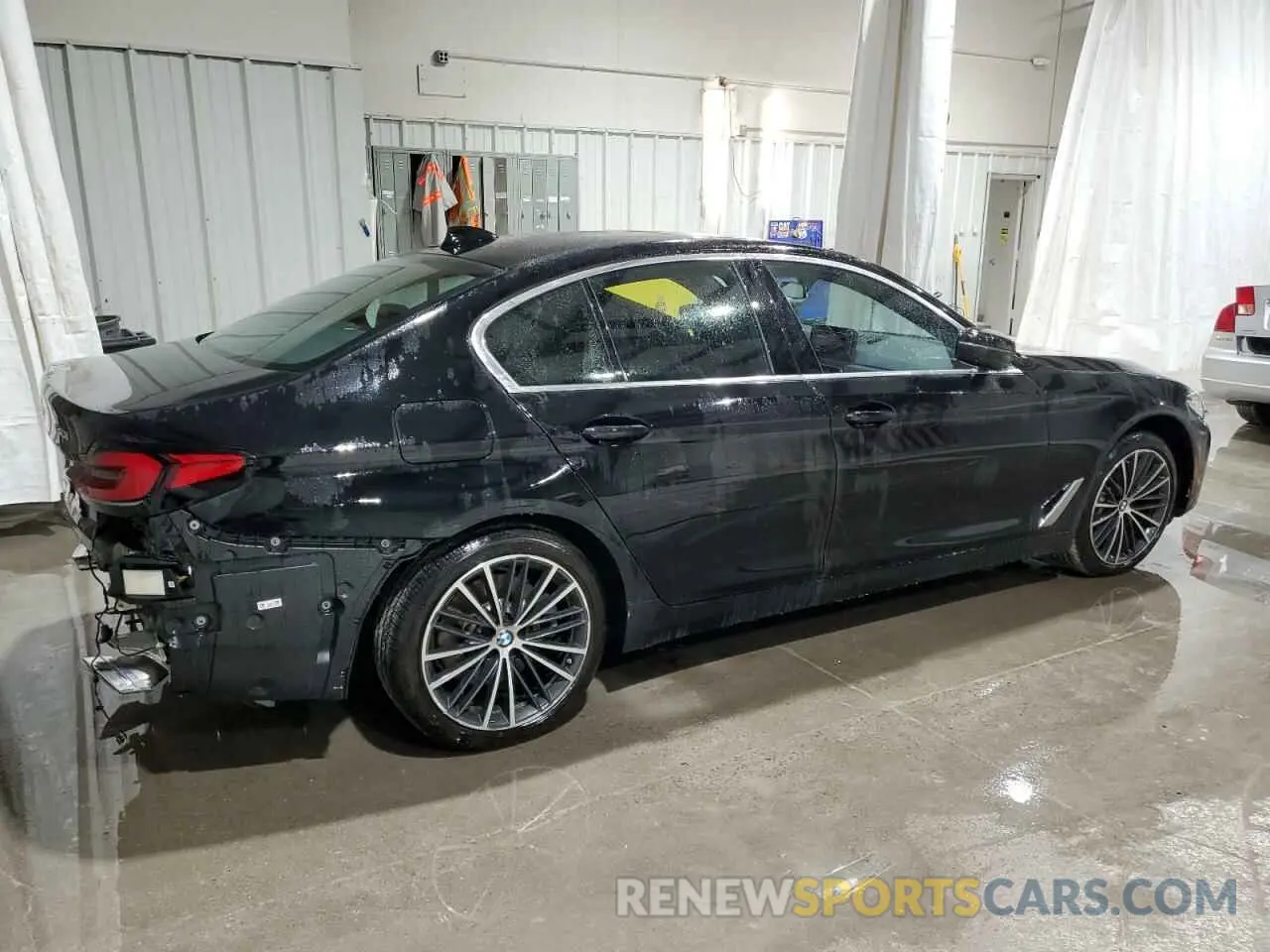 3 Photograph of a damaged car WBA73BJ08NWX56967 BMW 5 SERIES 2022