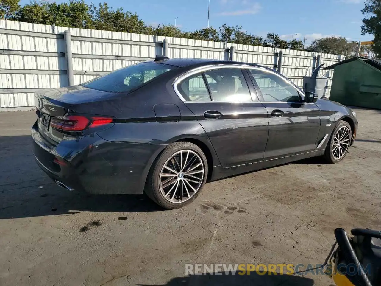 3 Photograph of a damaged car WBA13AG00PCL18942 BMW 5 SERIES 2023