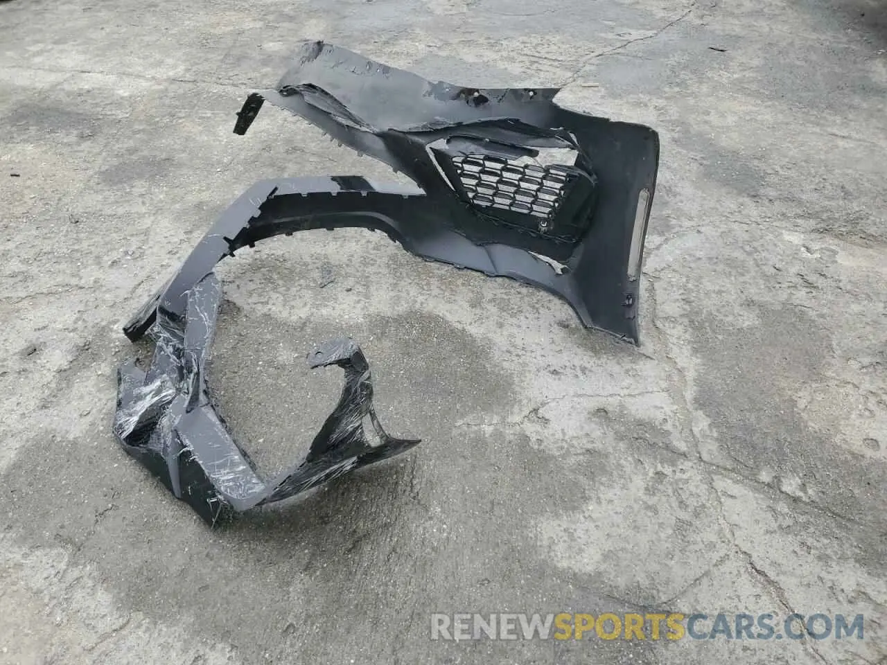 12 Photograph of a damaged car WBA13AG05PCM28742 BMW 5 SERIES 2023