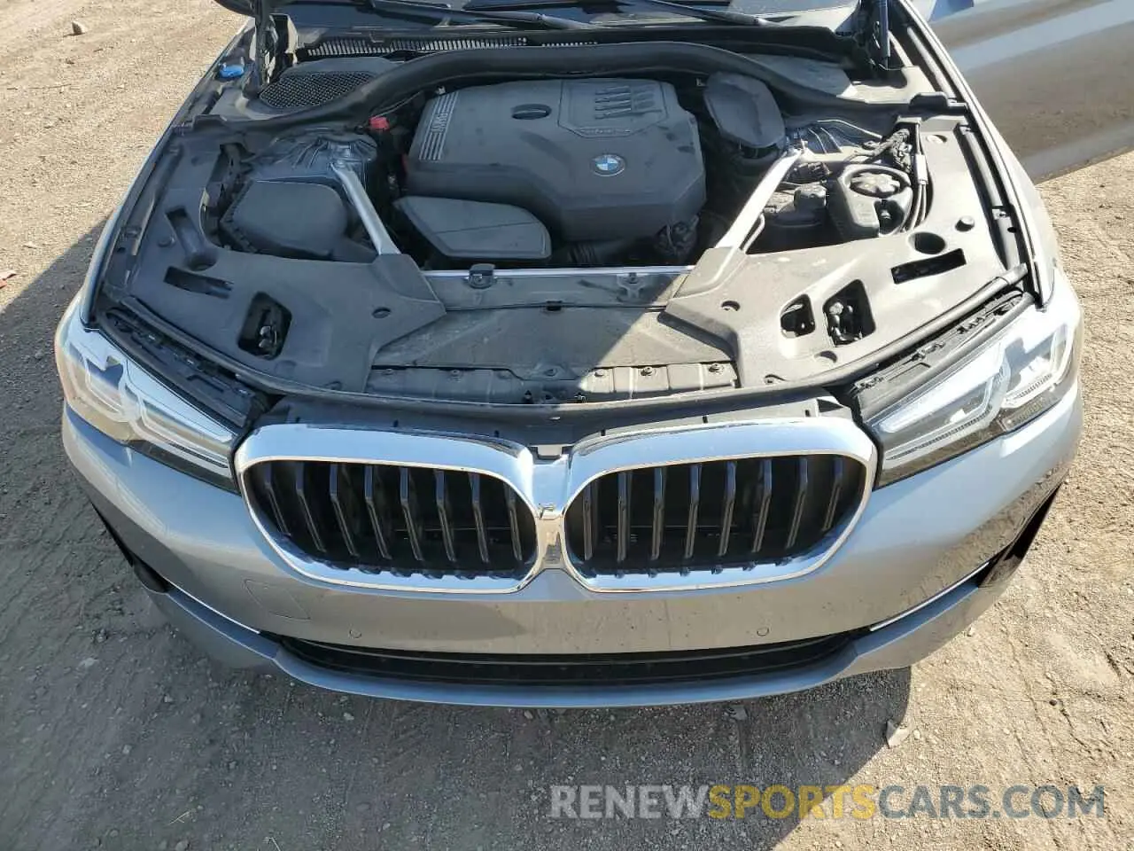 11 Photograph of a damaged car WBA13BJ0XPWY17065 BMW 5 SERIES 2023