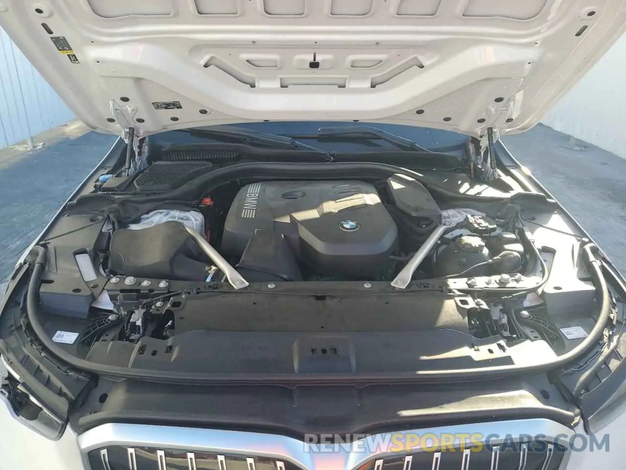 11 Photograph of a damaged car WBA43FJ00RCP86031 BMW 5 SERIES 2024