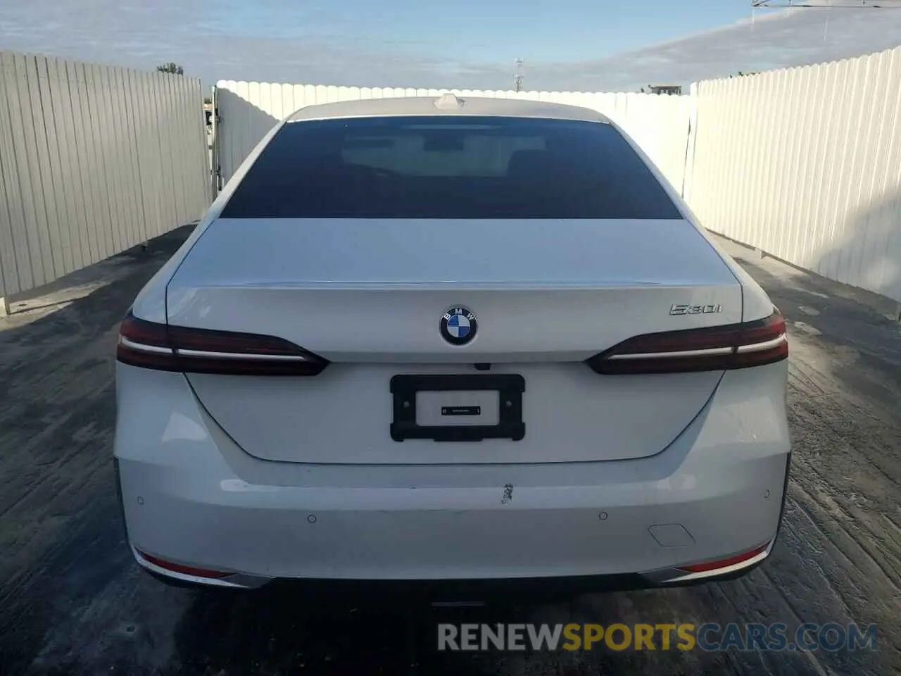 6 Photograph of a damaged car WBA43FJ00RCP86031 BMW 5 SERIES 2024