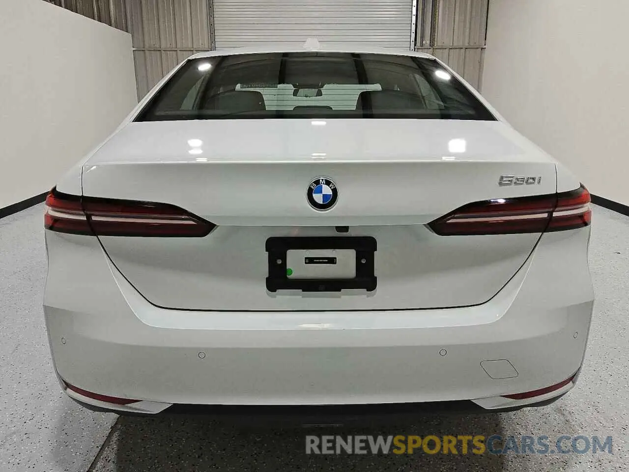 6 Photograph of a damaged car WBA43FJ00RCR68294 BMW 5 SERIES 2024