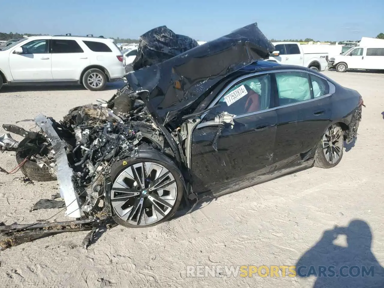 1 Photograph of a damaged car WBA43FJ04RCR87916 BMW 5 SERIES 2024