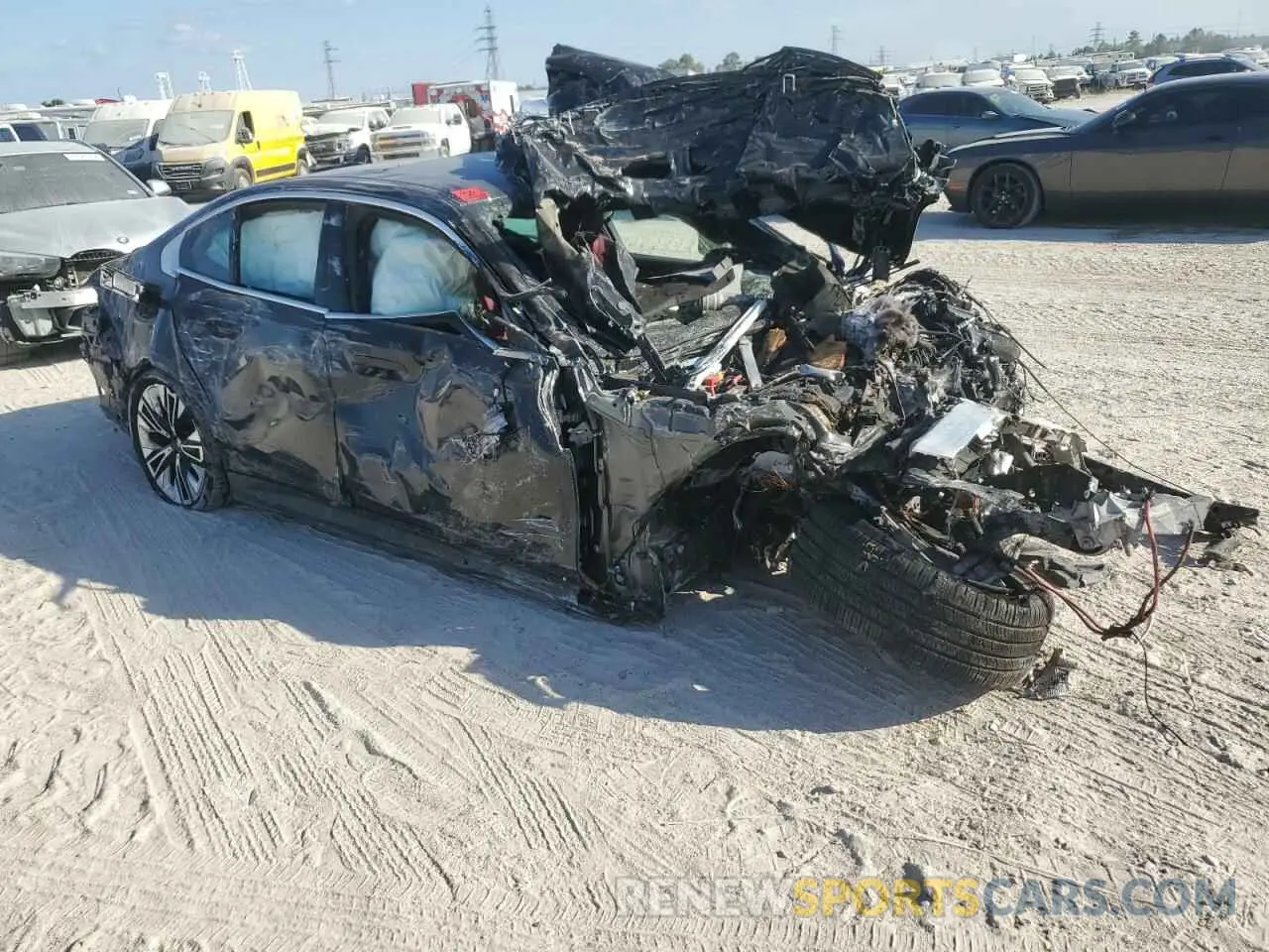 4 Photograph of a damaged car WBA43FJ04RCR87916 BMW 5 SERIES 2024