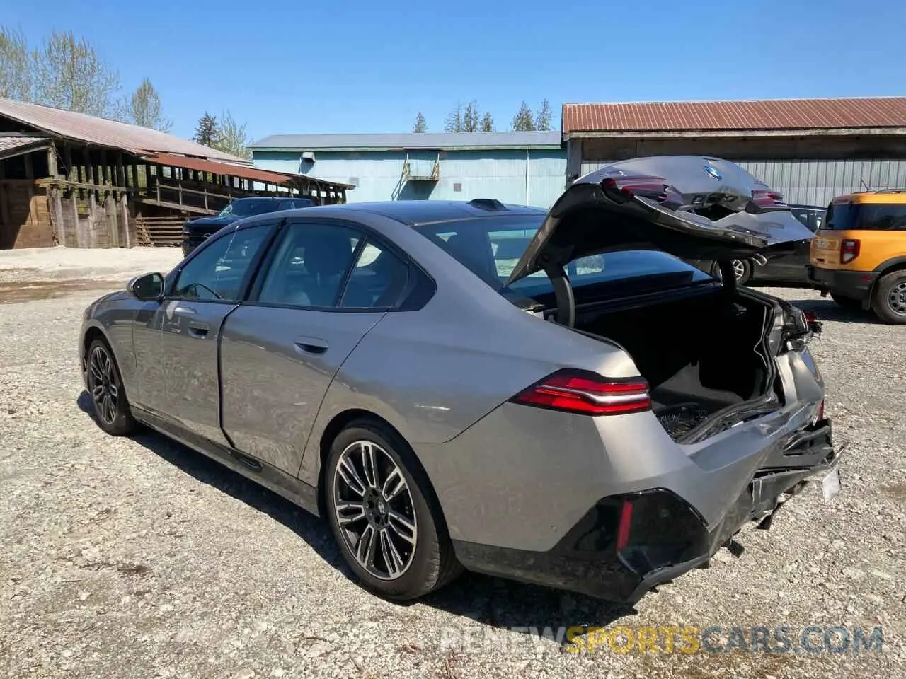 2 Photograph of a damaged car WBA53FJ00RCS35232 BMW 5 SERIES 2024