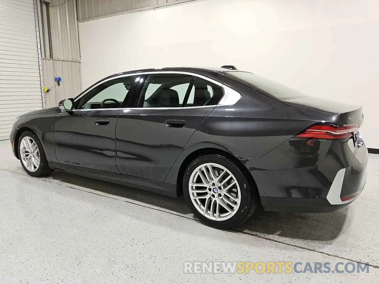 2 Photograph of a damaged car WBA53FJ05RCP82450 BMW 5 SERIES 2024