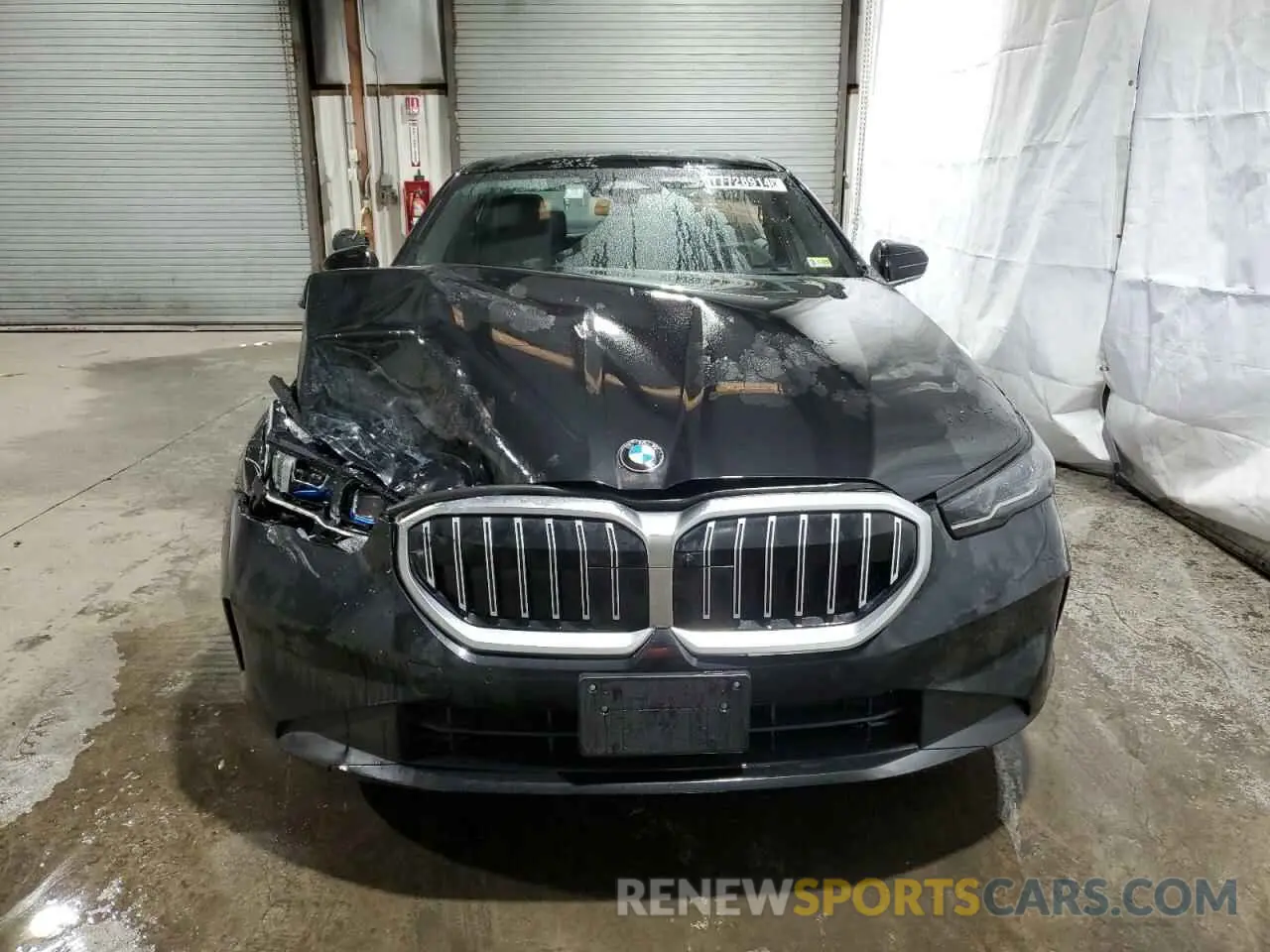 5 Photograph of a damaged car WBA53FJ07RCR71570 BMW 5 SERIES 2024