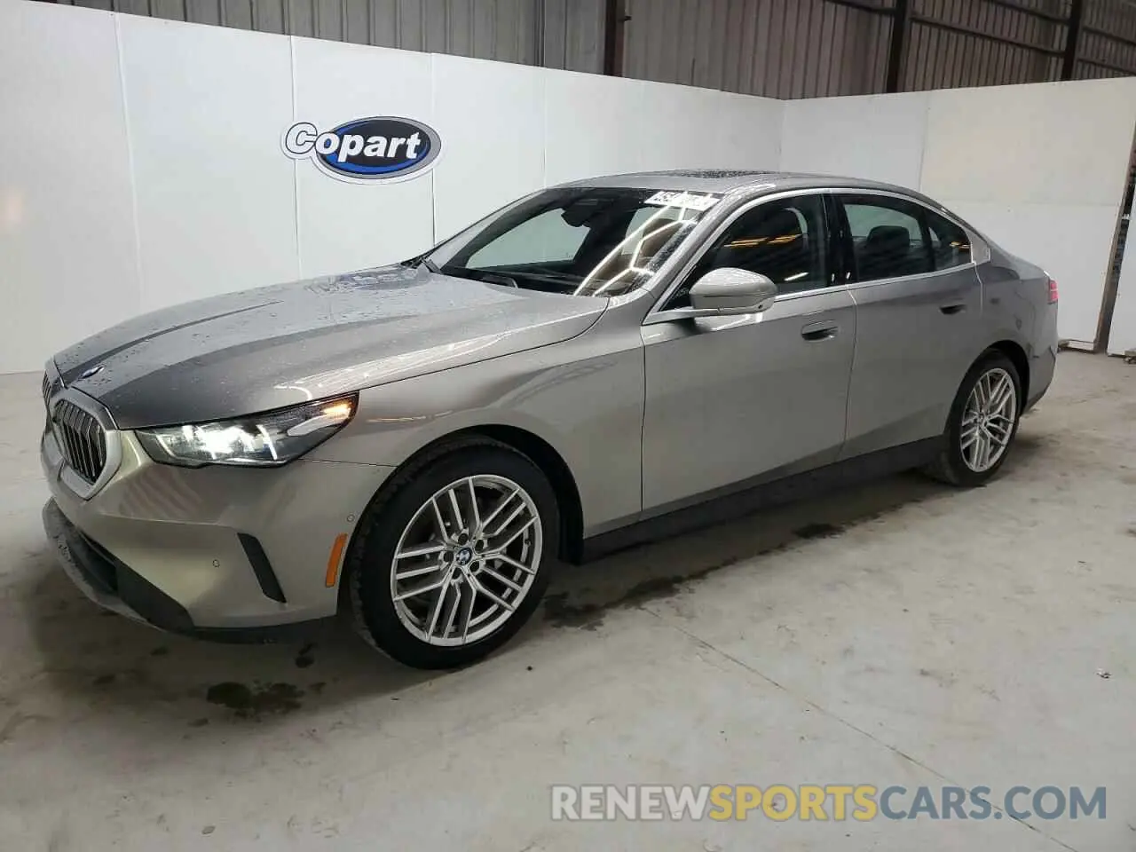 1 Photograph of a damaged car WBA43FJ09SCT20846 BMW 5 SERIES 2025