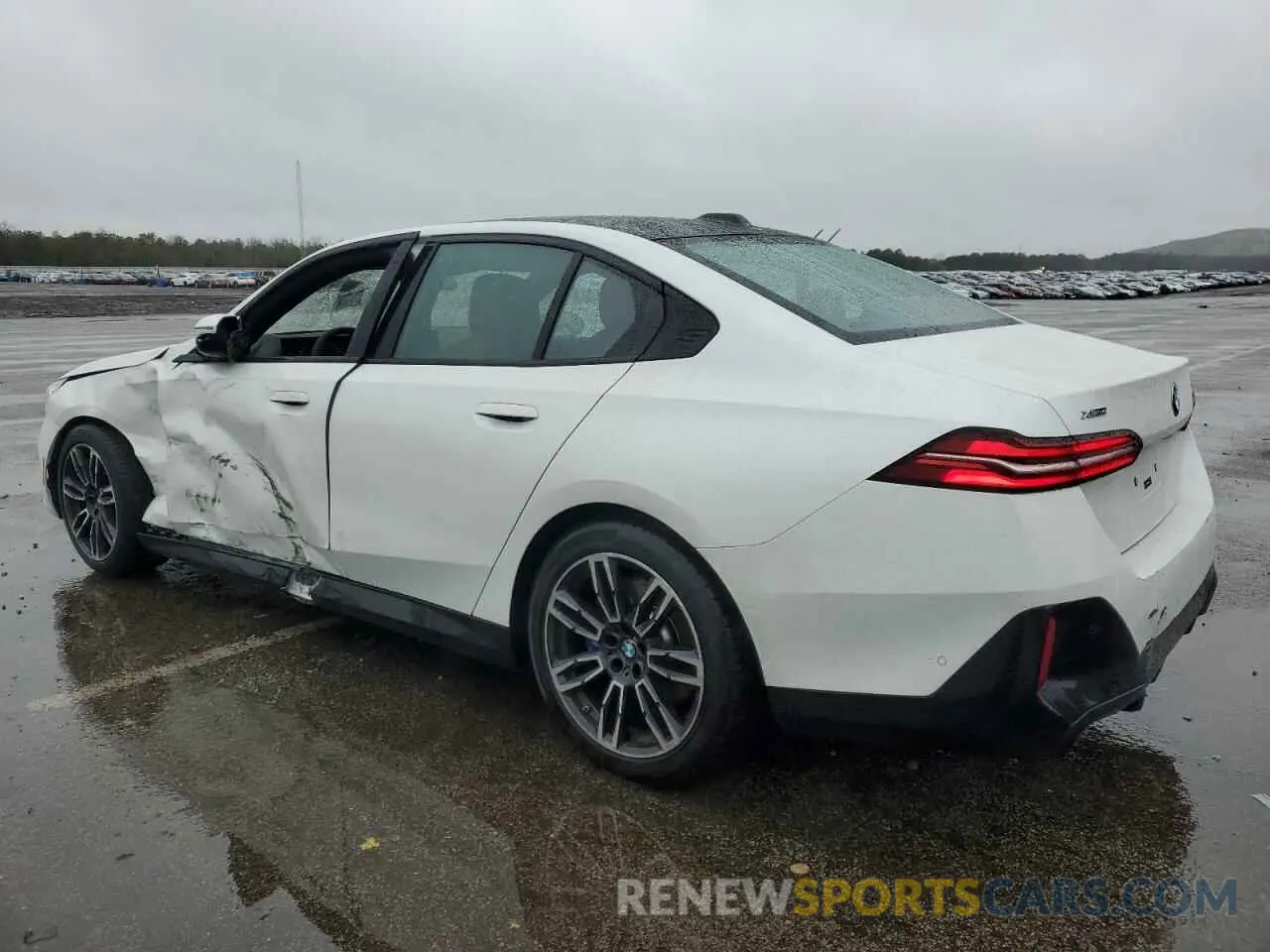 2 Photograph of a damaged car WBA53FJ0XSCU12570 BMW 5 SERIES 2025