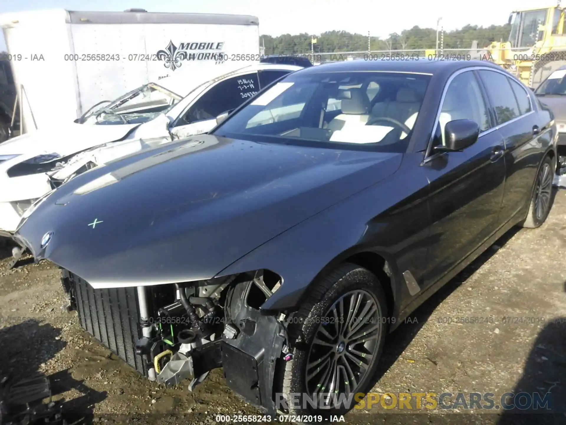 2 Photograph of a damaged car WBAJA5C5XKWW10457 BMW 530 2019