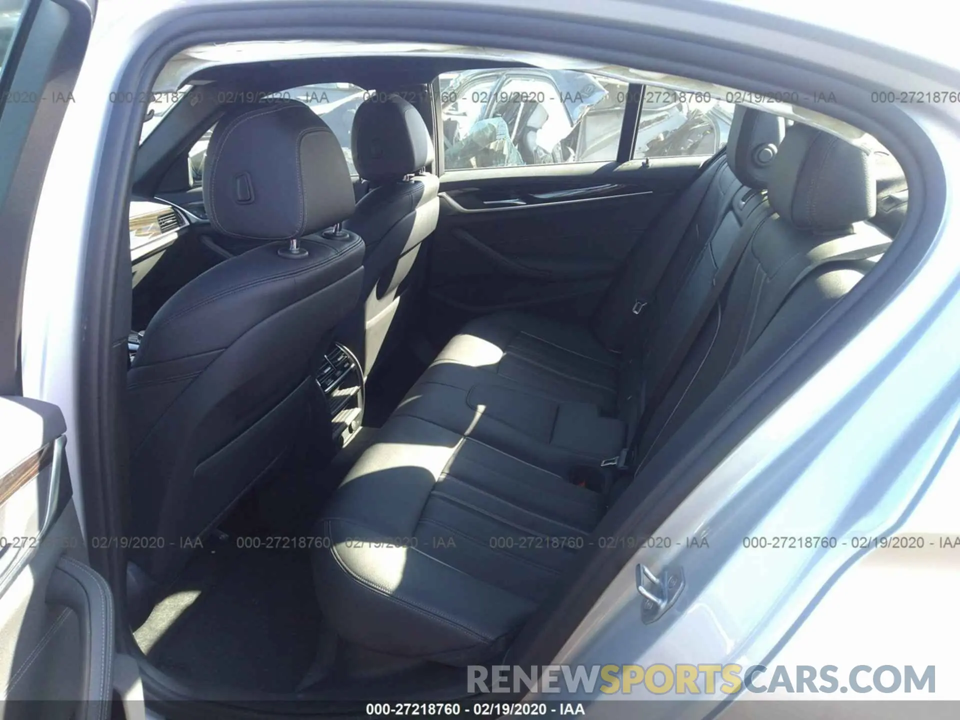 8 Photograph of a damaged car WBAJA7C50KWW06994 BMW 530 2019