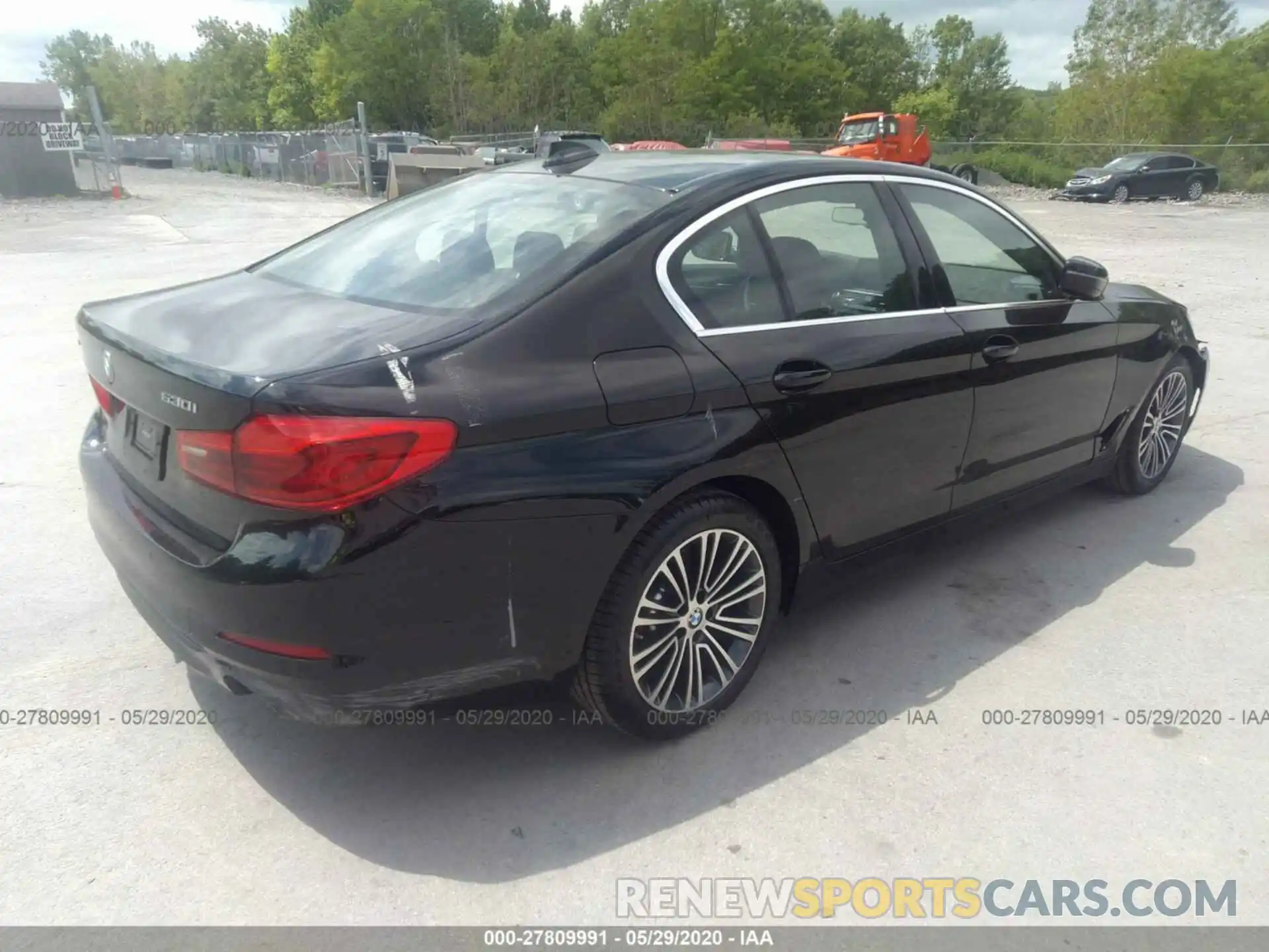 4 Photograph of a damaged car WBAJR7C04LWW64668 BMW 530 2020