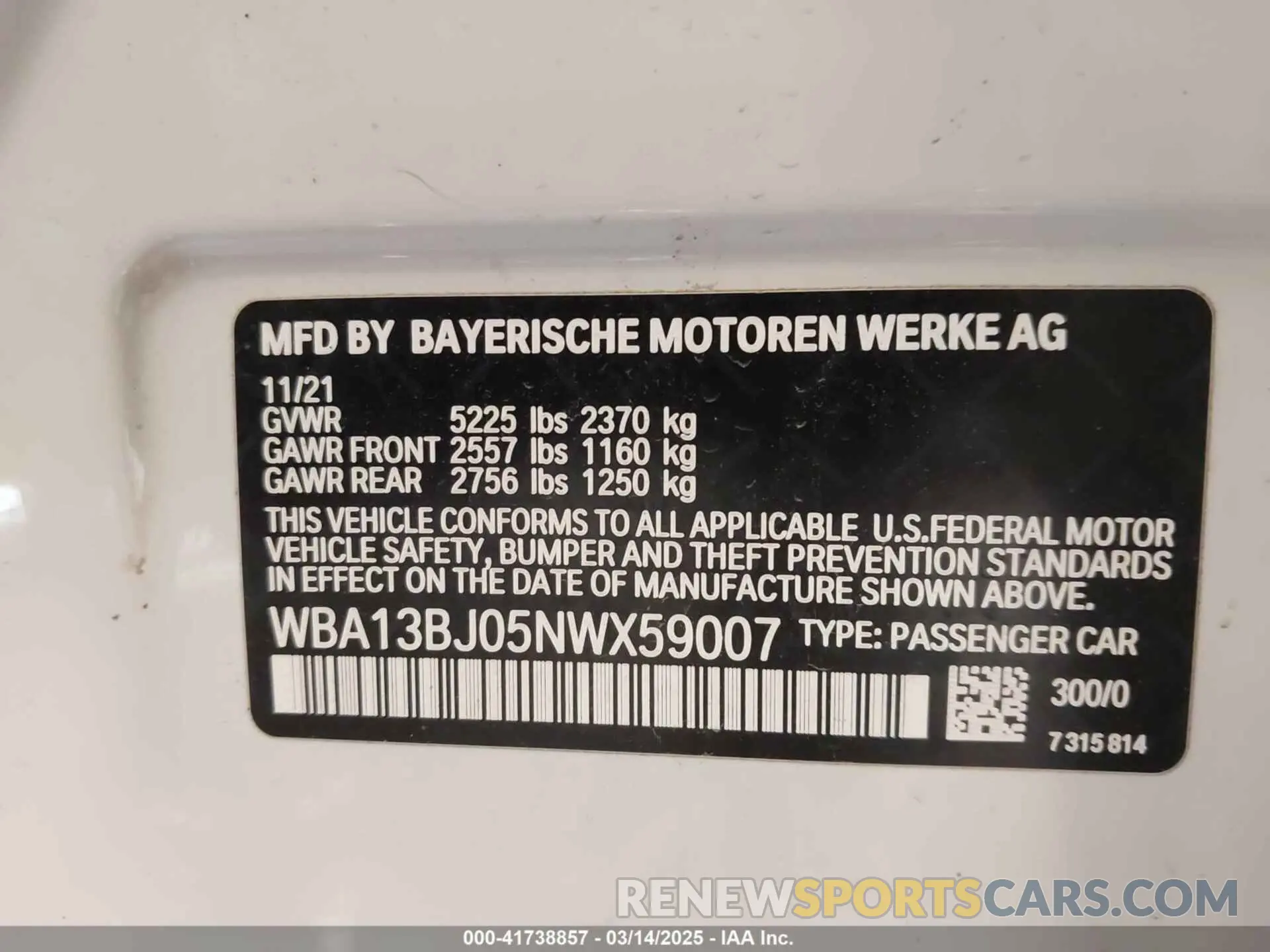 9 Photograph of a damaged car WBA13BJ05NWX59007 BMW 530 2022